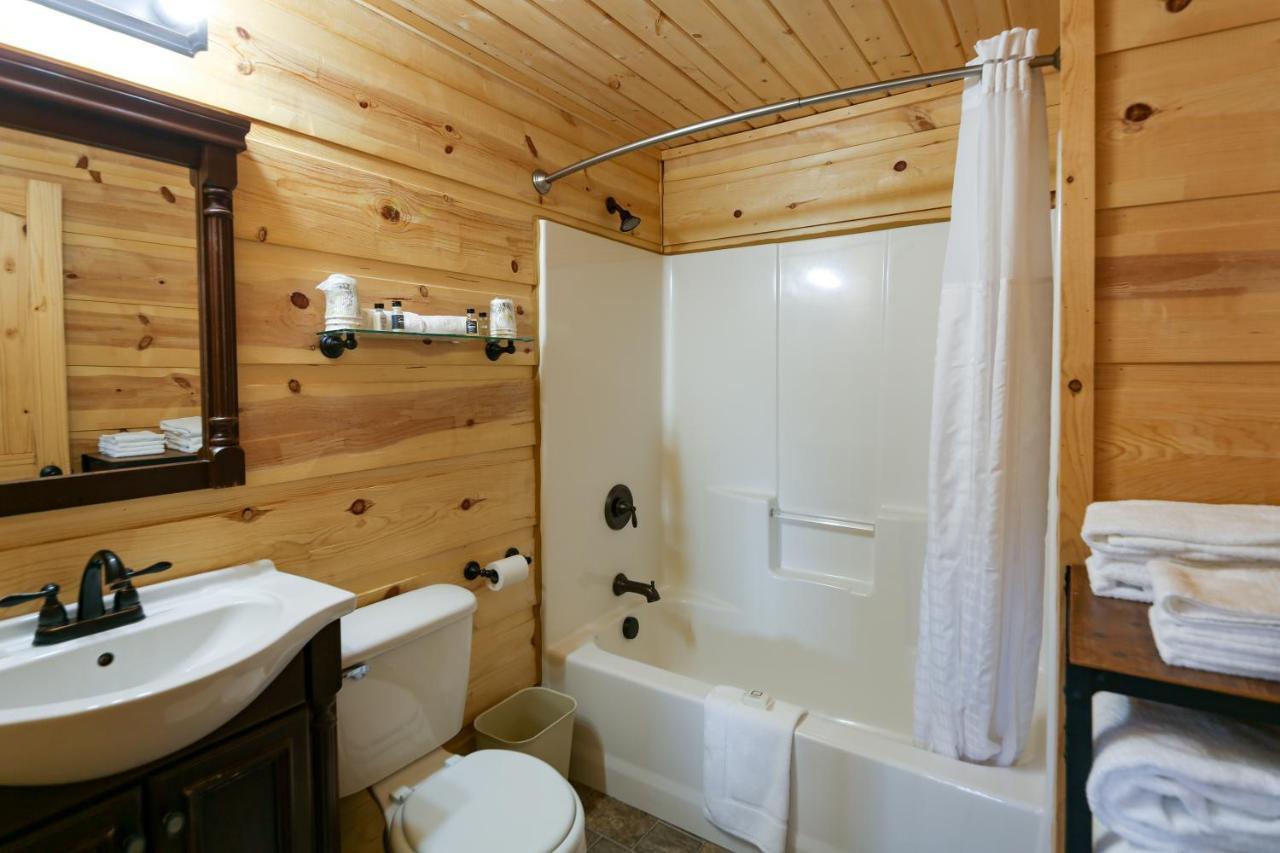 The Roosevelt Hotel - Yellowstone Gardiner Extérieur photo